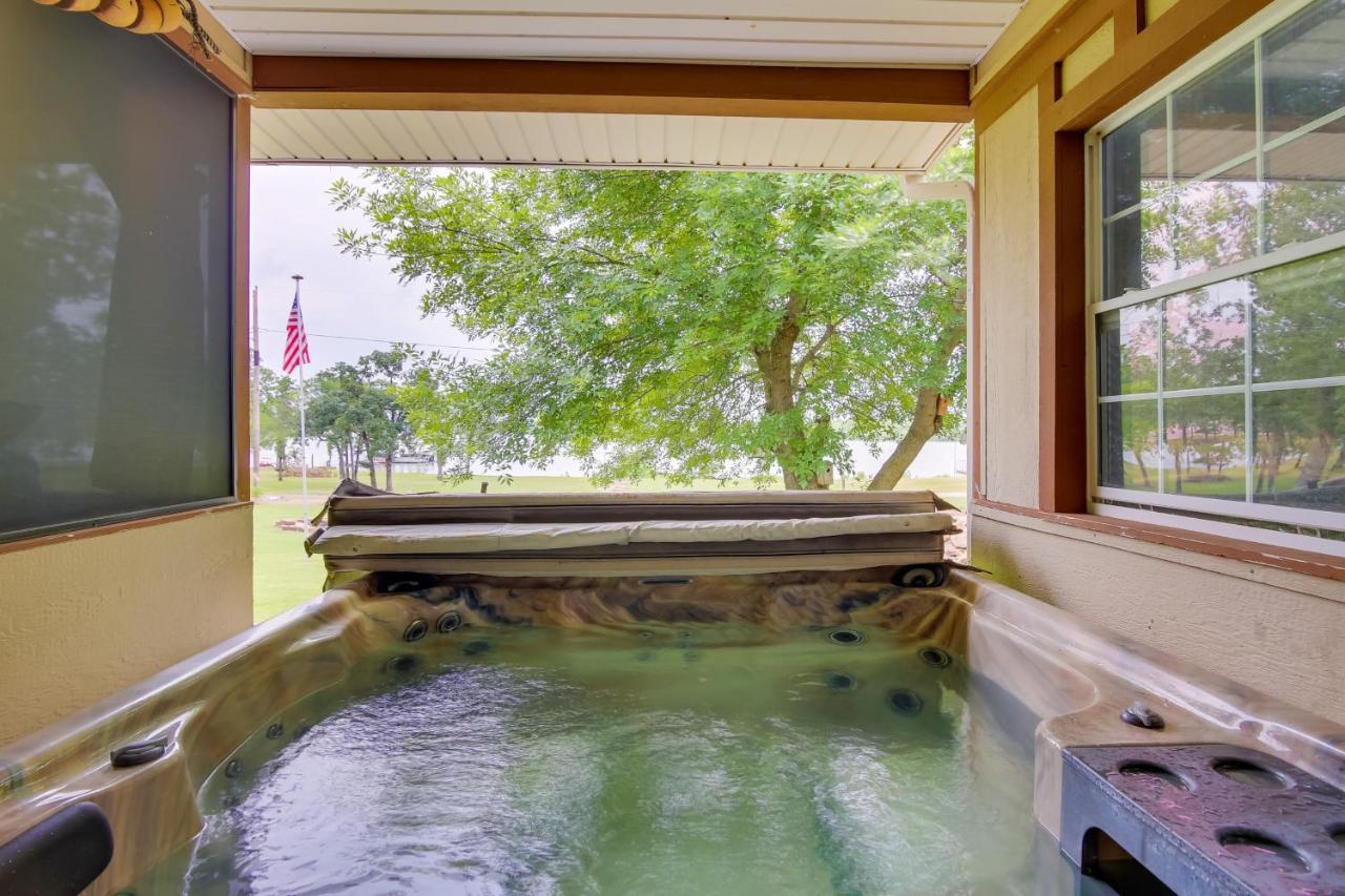 Cozy Lake Eufaula Hideaway With Fire Pit And Hot Tub! Экстерьер фото