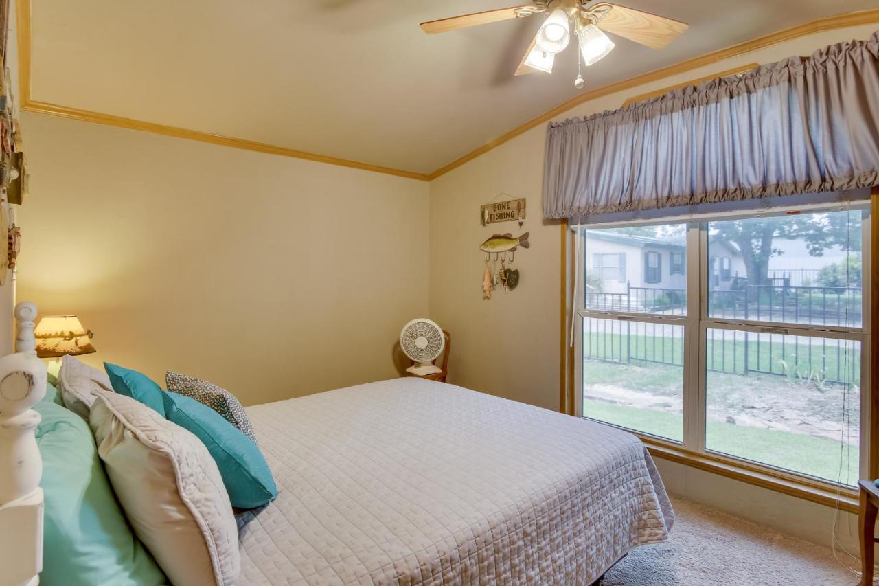 Cozy Lake Eufaula Hideaway With Fire Pit And Hot Tub! Экстерьер фото